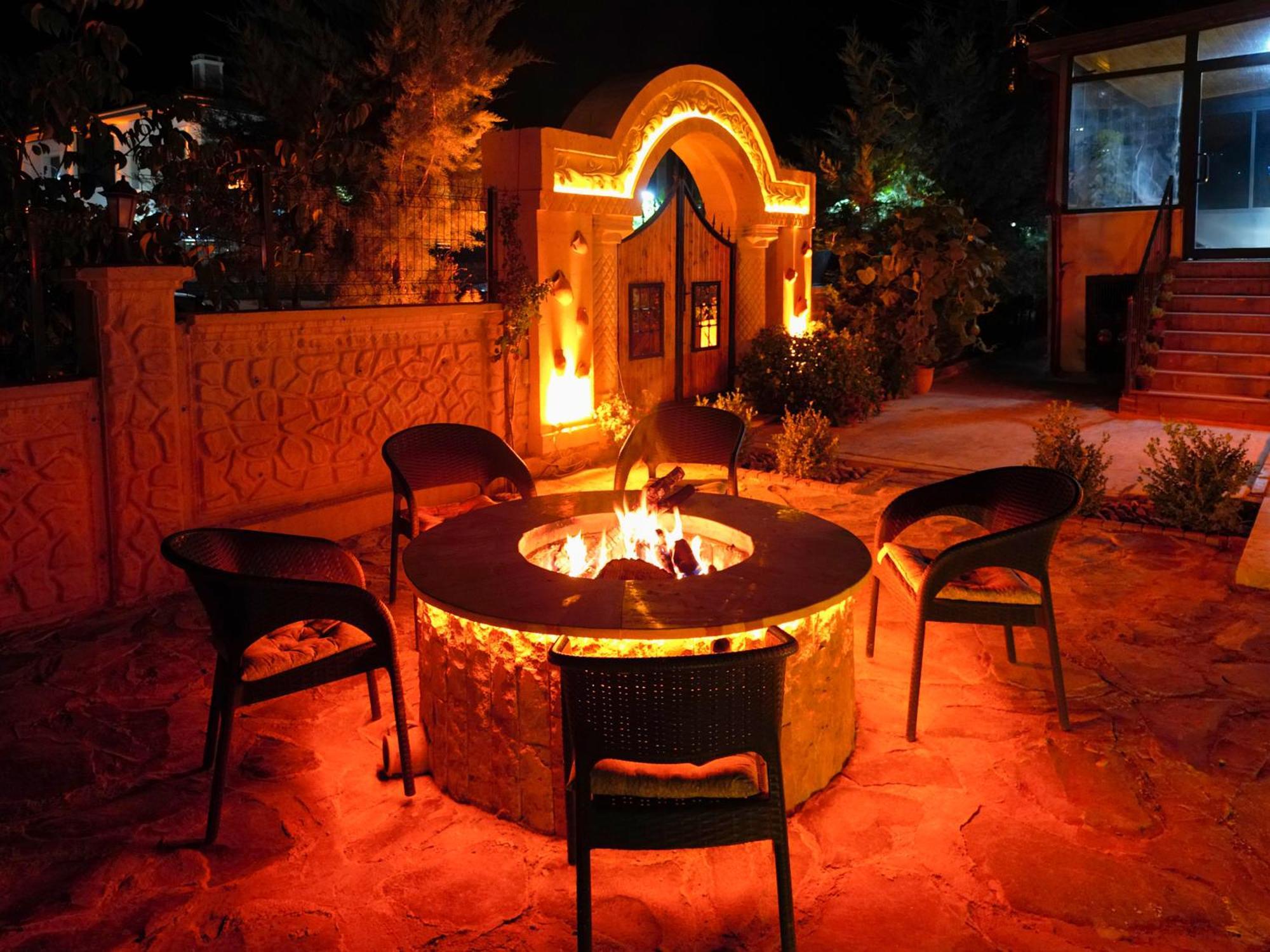 Moonlight Of Cappadocia Hotel Ючхисар Екстериор снимка
