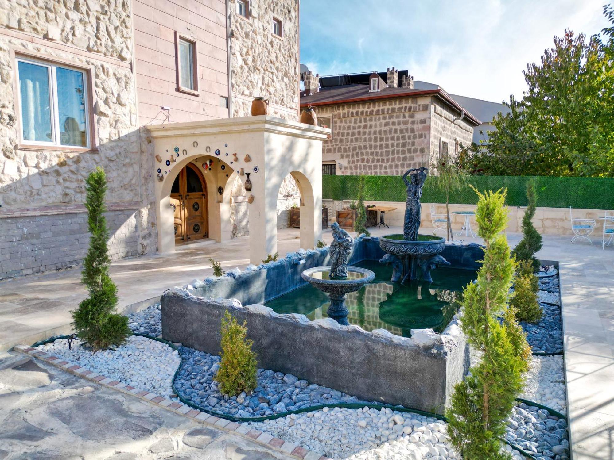 Moonlight Of Cappadocia Hotel Ючхисар Екстериор снимка