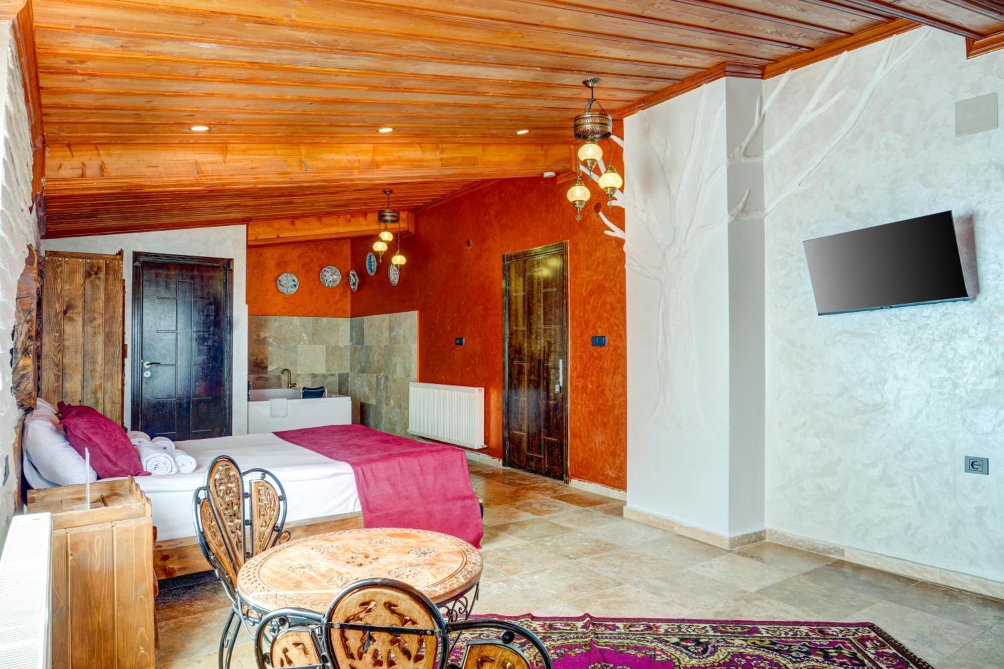Moonlight Of Cappadocia Hotel Ючхисар Екстериор снимка