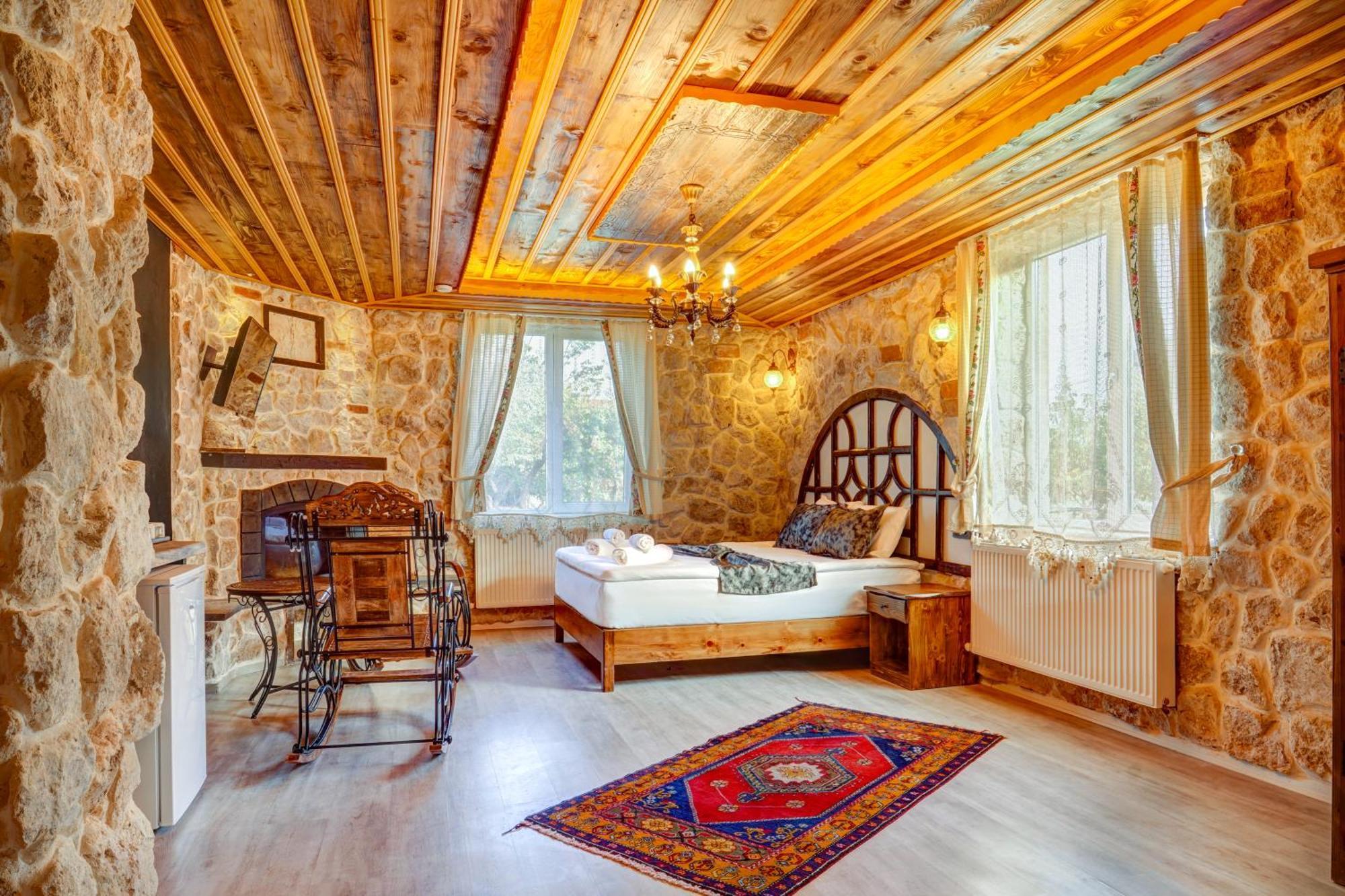 Moonlight Of Cappadocia Hotel Ючхисар Екстериор снимка