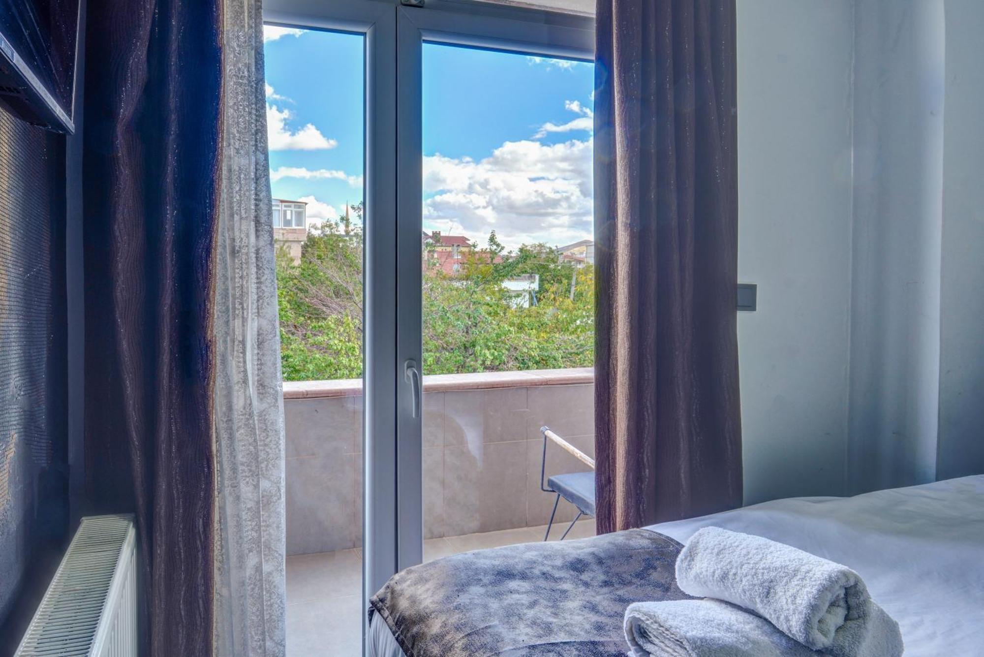 Moonlight Of Cappadocia Hotel Ючхисар Екстериор снимка