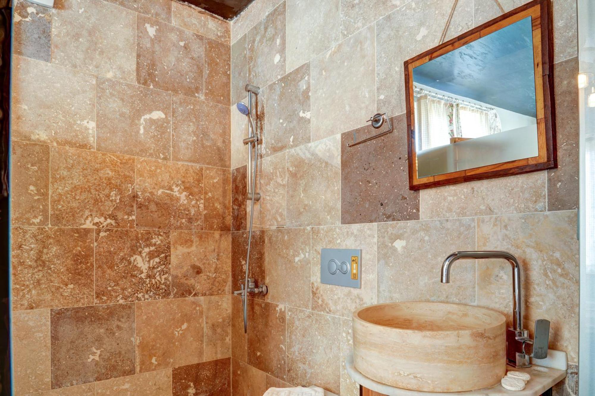 Moonlight Of Cappadocia Hotel Ючхисар Екстериор снимка