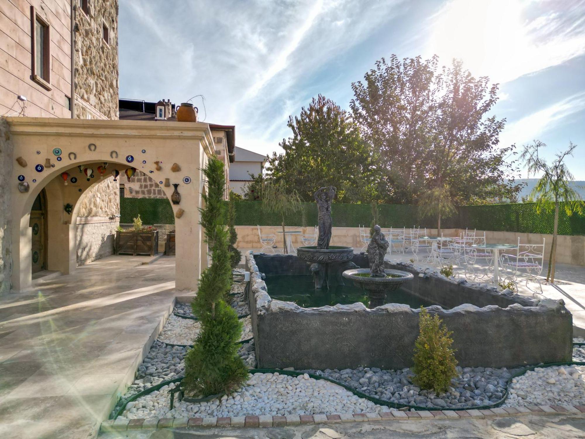 Moonlight Of Cappadocia Hotel Ючхисар Екстериор снимка