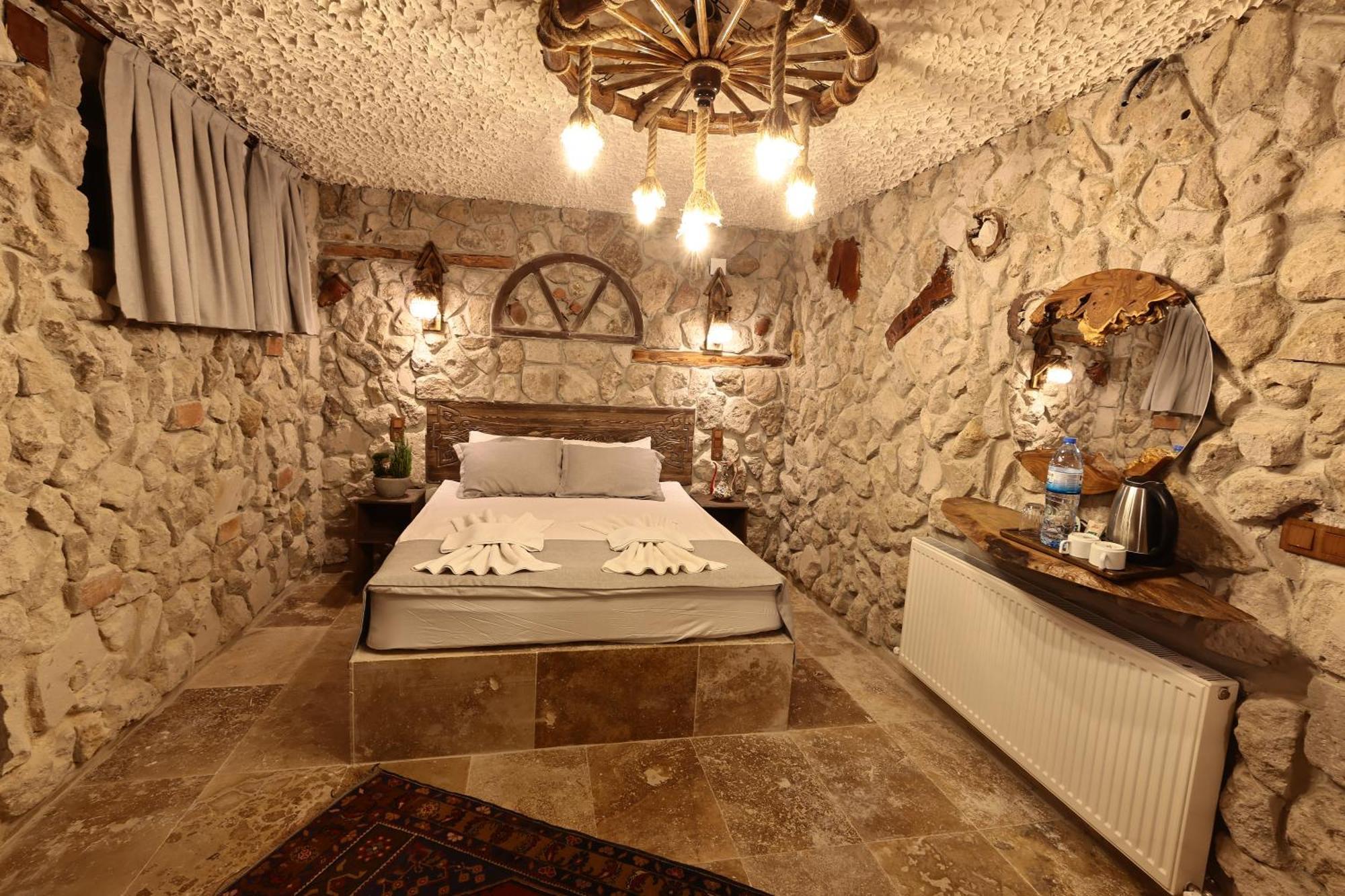 Moonlight Of Cappadocia Hotel Ючхисар Екстериор снимка